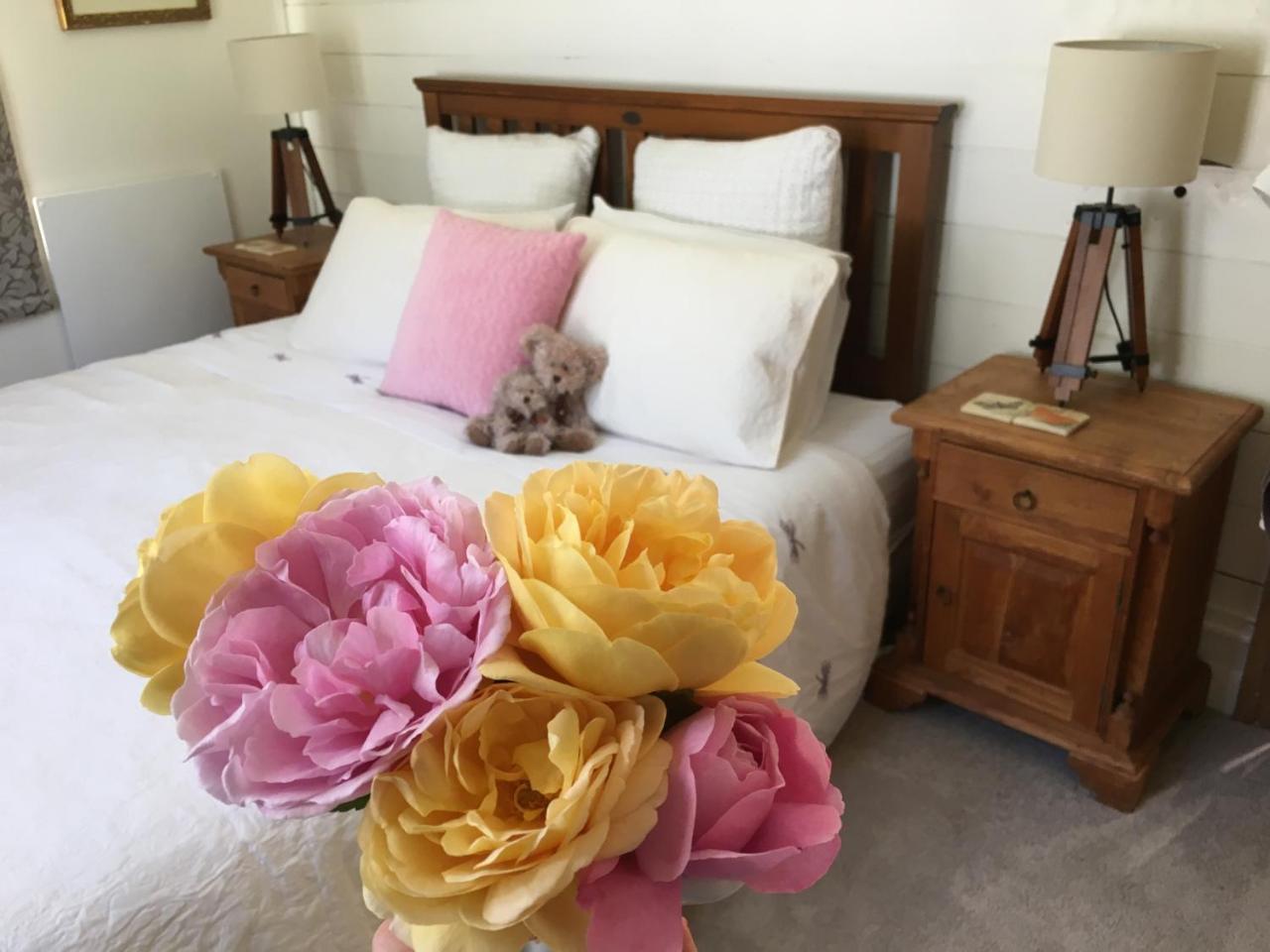 Laurel Bank House Hotel ควีนส์ทาวน์ ภายนอก รูปภาพ